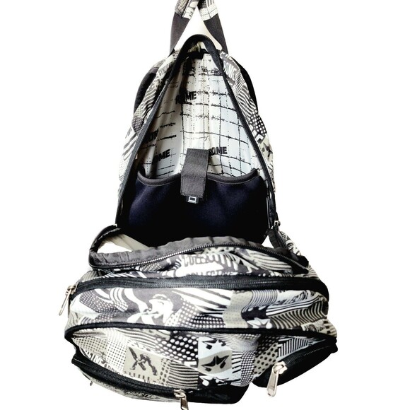 Snowboarder Backpack ROME SDS Boot Laptop Bag AOP Graphics BLK & Whi 20x13x9 VGC - Picture 10 of 15